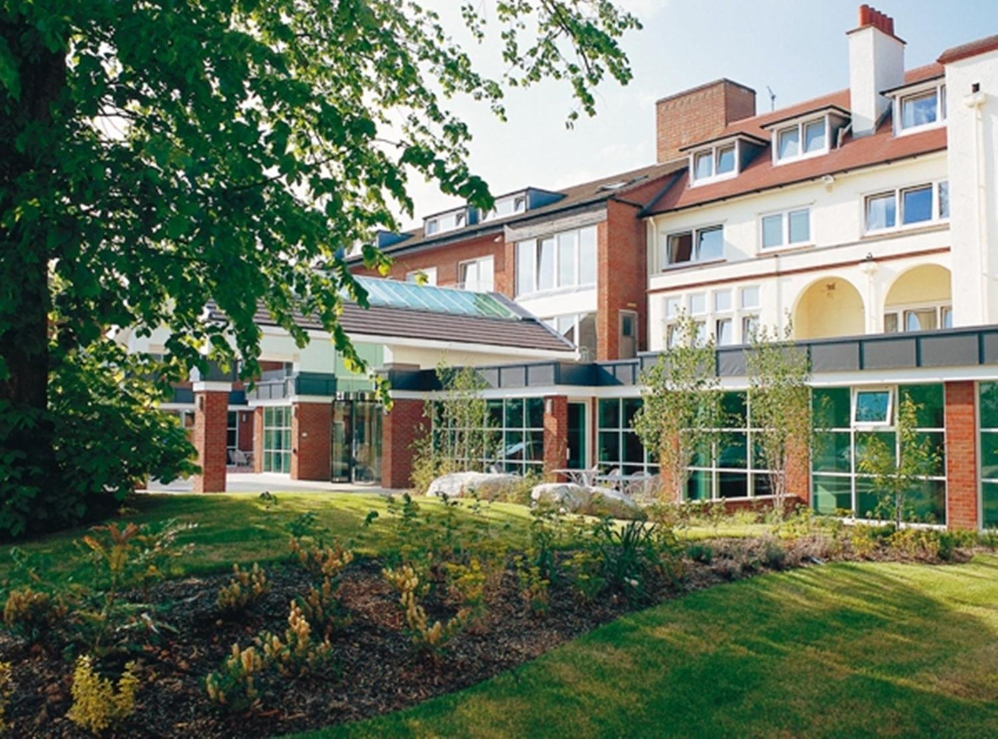 Regency Park Hotel, Health Club & Spa Thatcham Kültér fotó