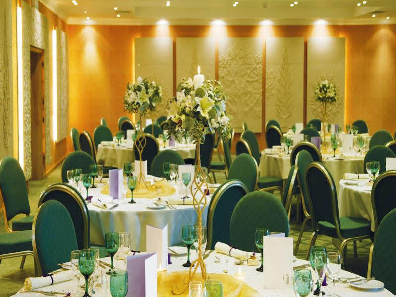 Regency Park Hotel, Health Club & Spa Thatcham Kültér fotó