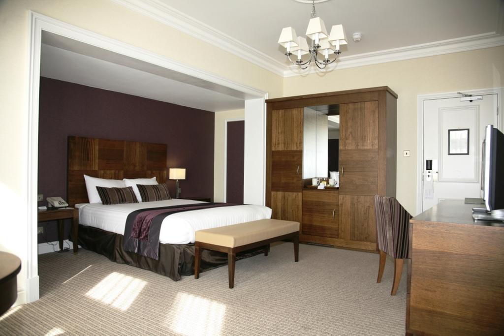 Regency Park Hotel, Health Club & Spa Thatcham Kültér fotó