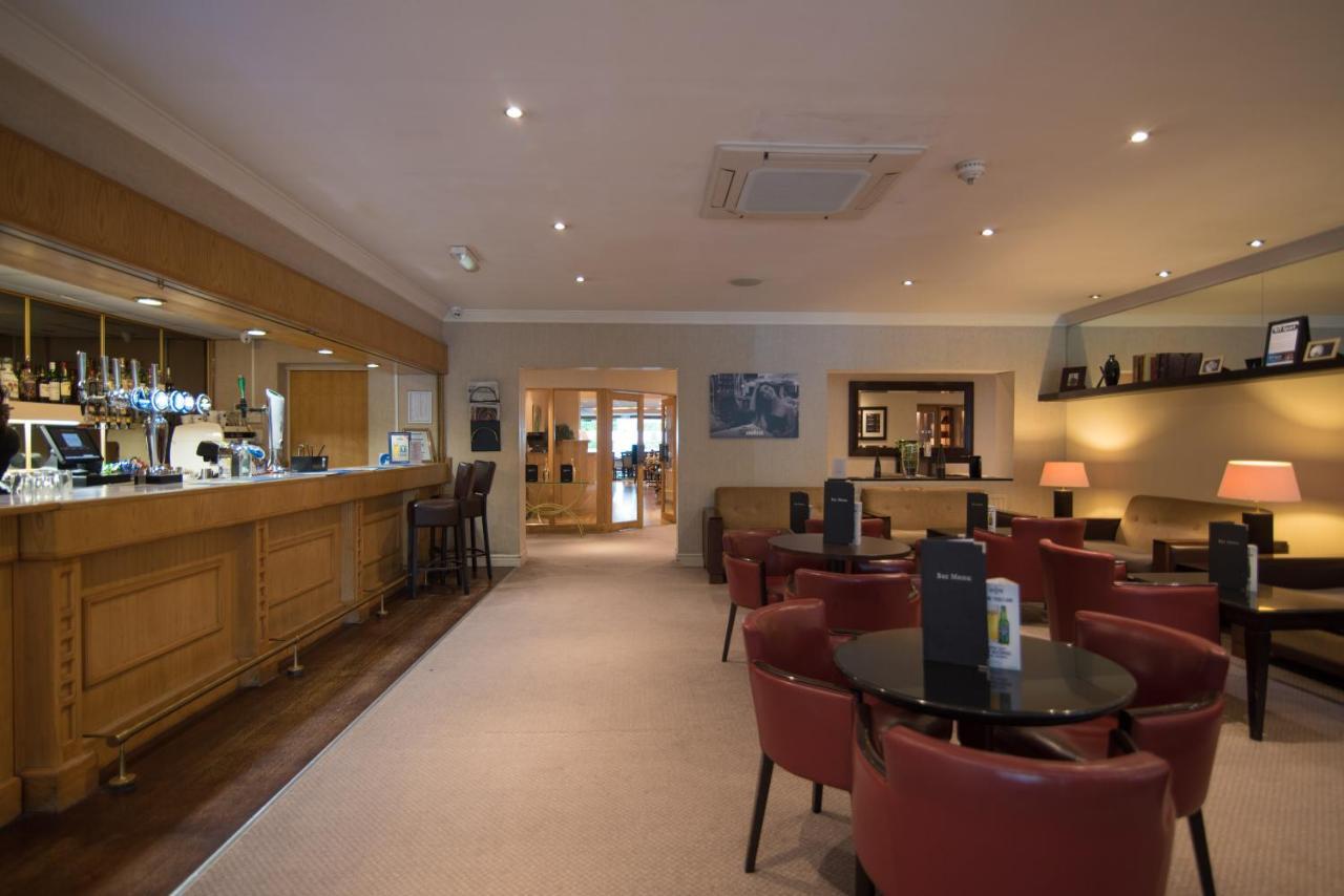 Regency Park Hotel, Health Club & Spa Thatcham Kültér fotó