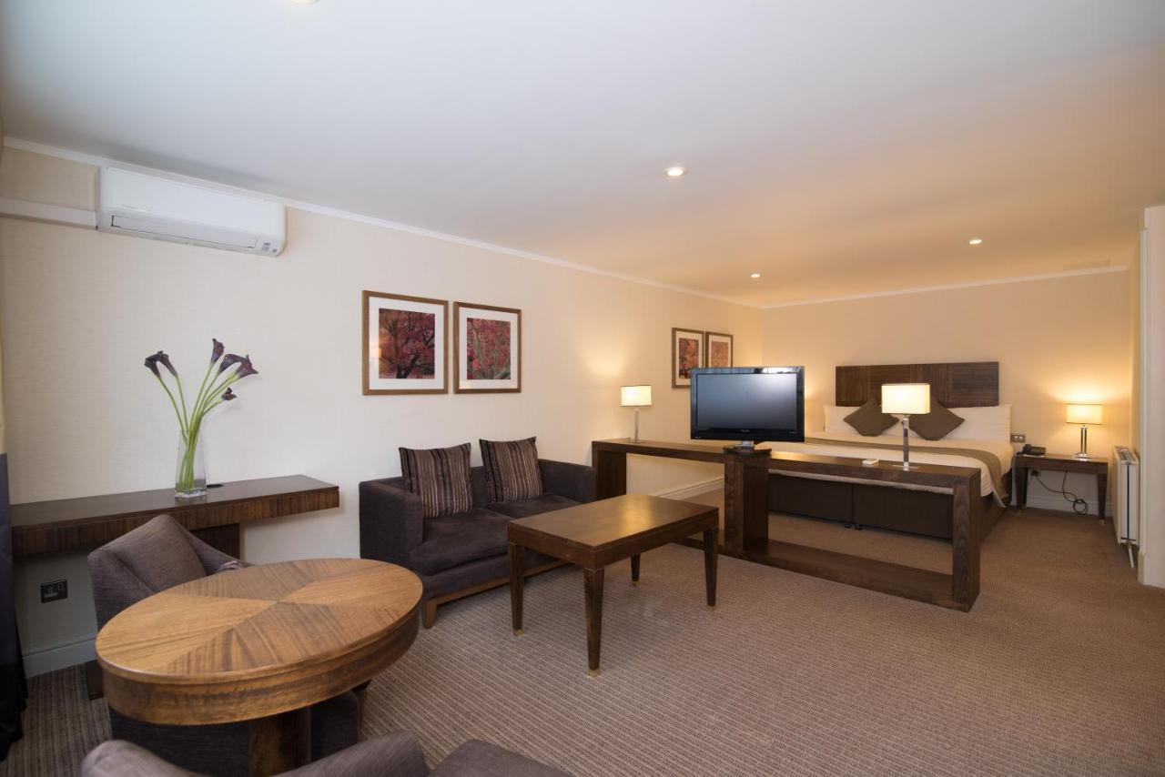 Regency Park Hotel, Health Club & Spa Thatcham Kültér fotó